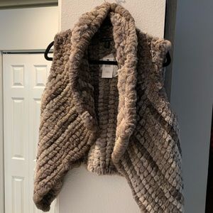 Pea in the pod maternity fur vest